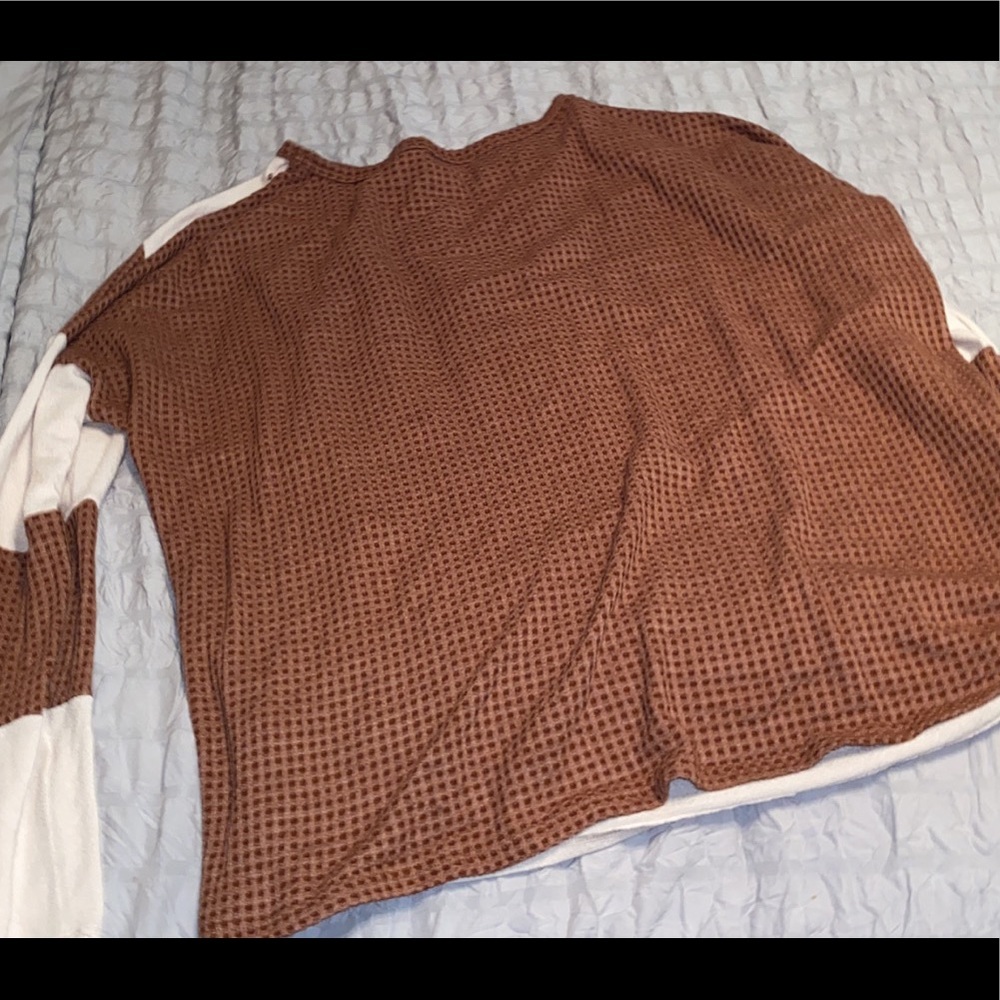 Sweater - Picture 3 of 4